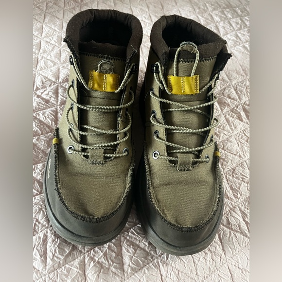 Hey Dude Chukka Boots in Olive and Yellow Size 9 - Picture 1 of 7